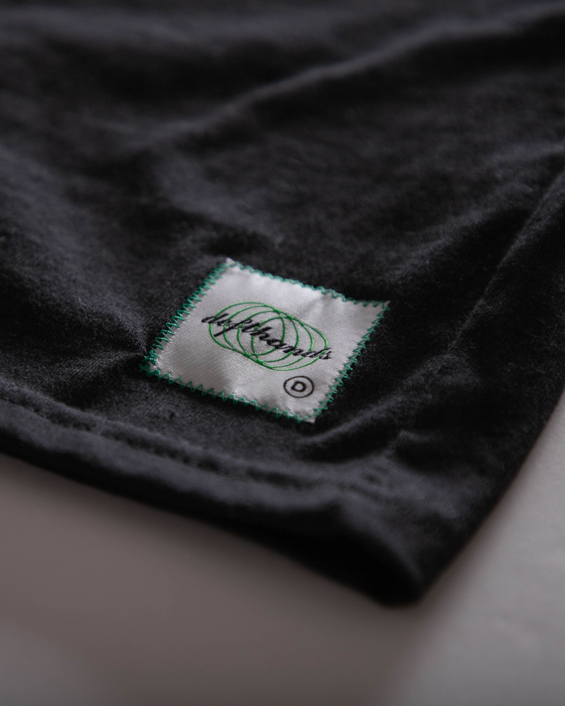 Dahn© Tee | Vintage Black